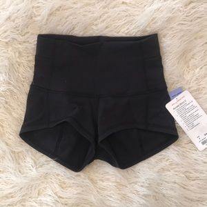 Lululemon Wunder Short
